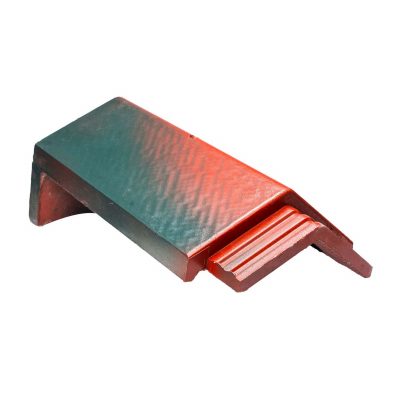 Ngói cuối nóc màu đỏ rêu